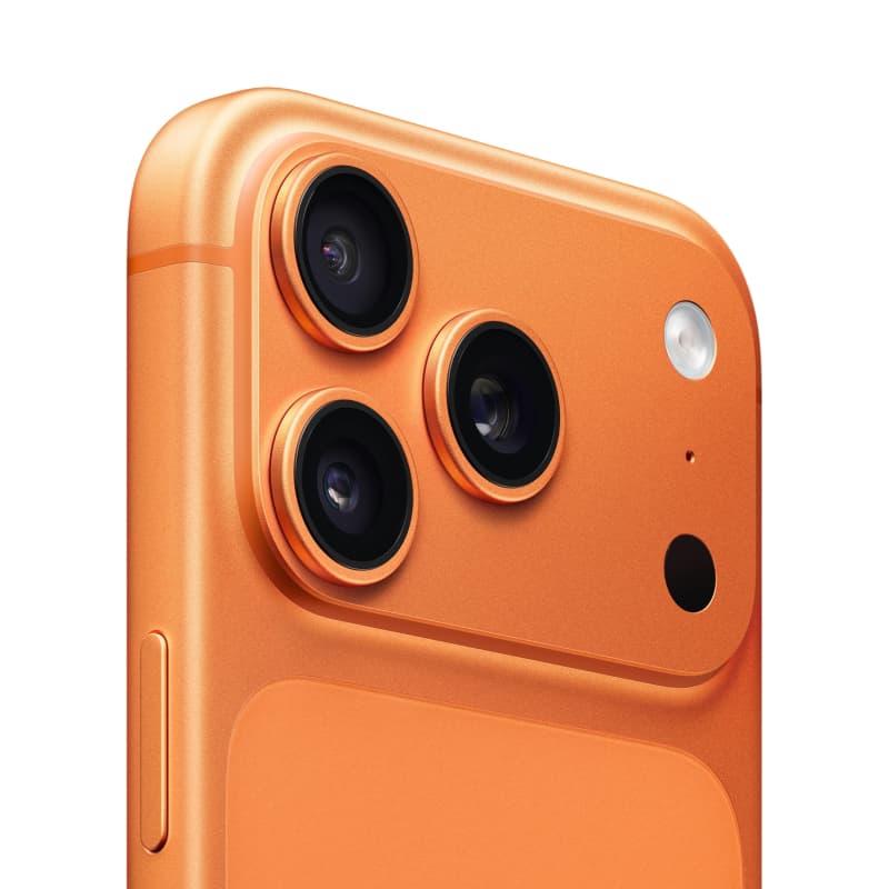 Крупный план камер оранжевого iPhone 17 Pro